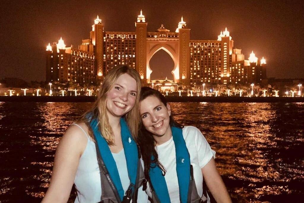 租一艘游艇游览